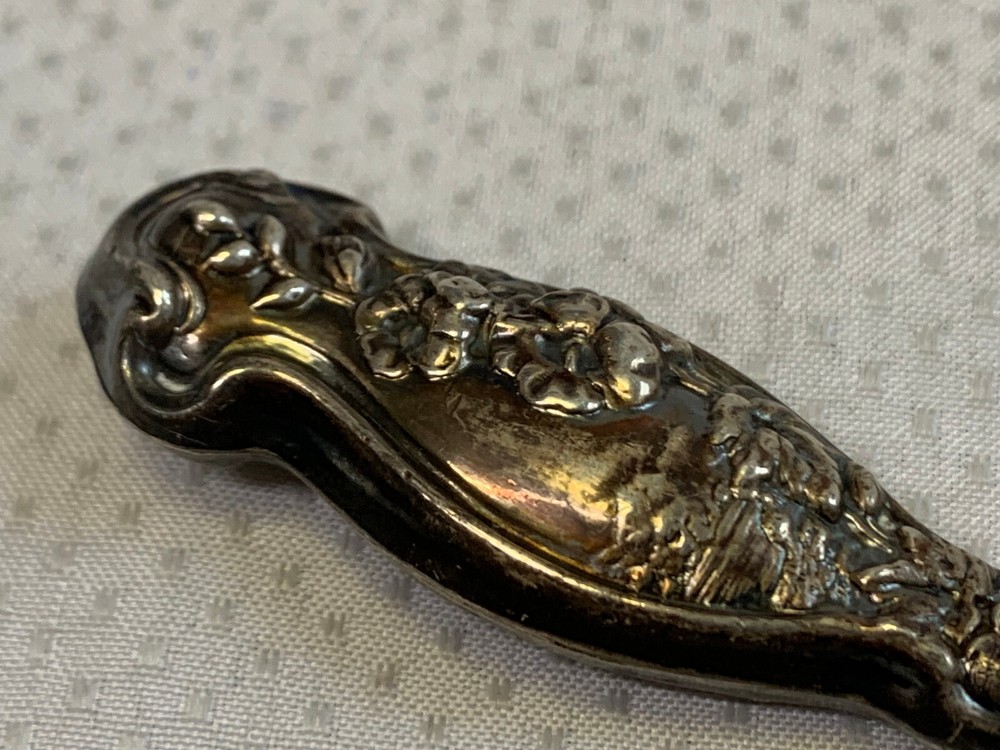 Vintage Sterling Silver Handled Button Hook Lace Puller Floral Repousse Design