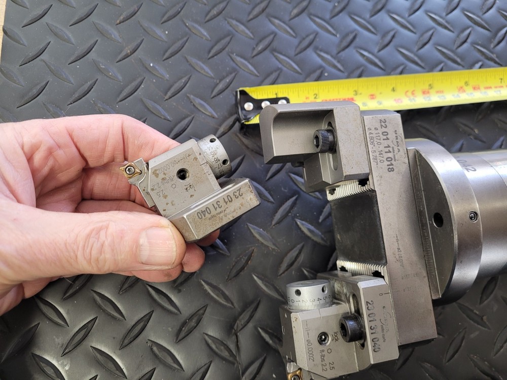 URMA INTRAMAX DOUBLE CUTTER BORING HEAD SET, CAT 40