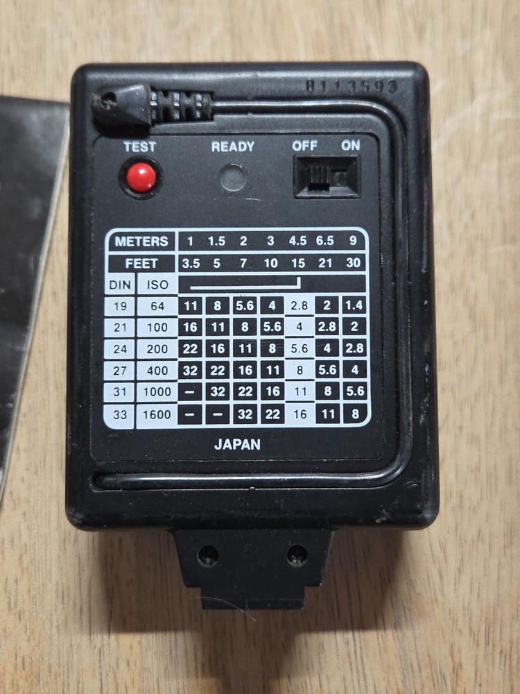 Vivitar Automatic Electronic Flash 2000 Camera Automatic Shoe Mount Universal