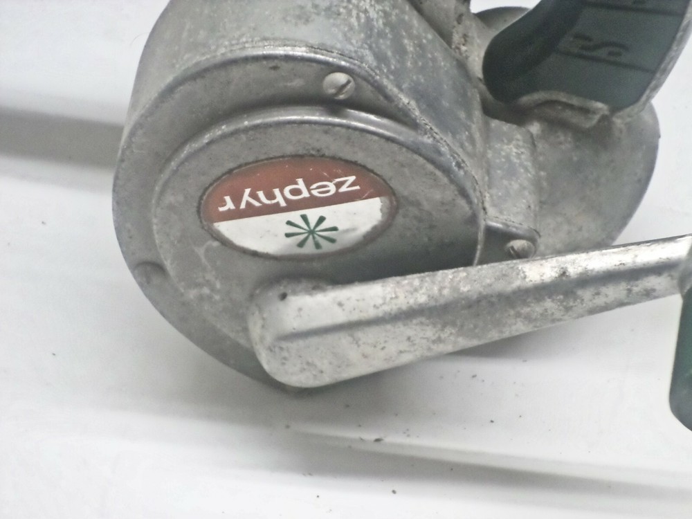 Scotts - Zephyr - Duster Spreader - Model A61 - Scott & Son