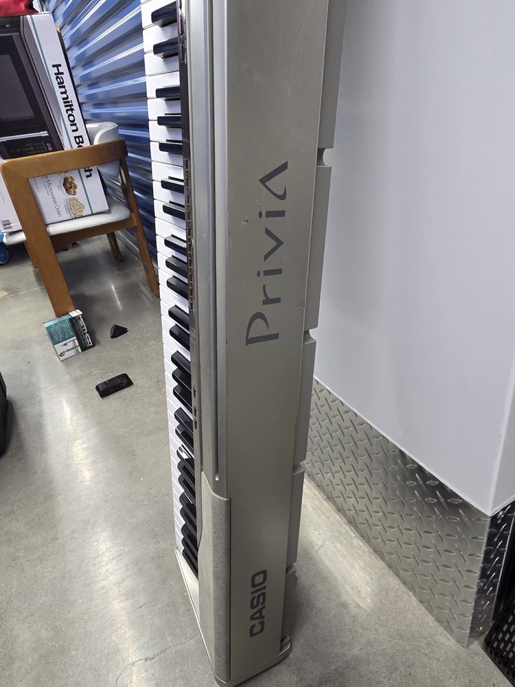 Casio Privia Digital 88-Key Piano Model: PX-110 (read condition)