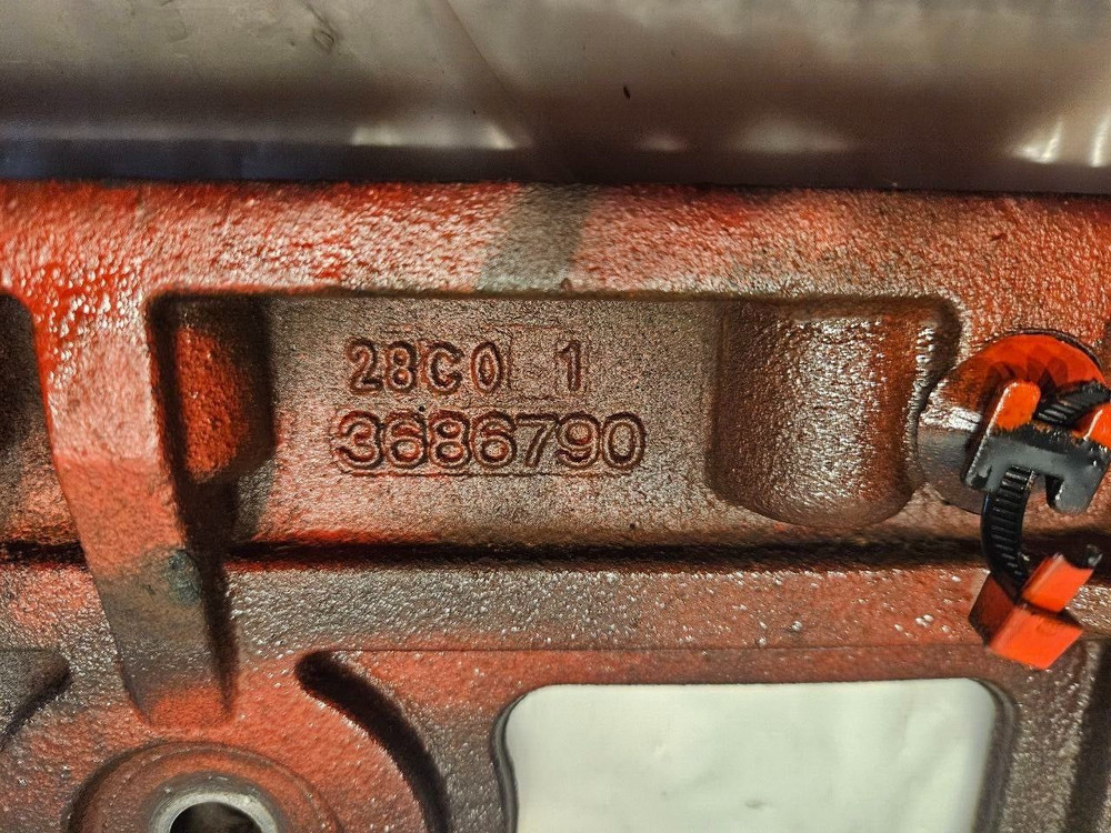 Cummins ISX15 EGR Diesel Engine Support Bracket 3686790 OEM