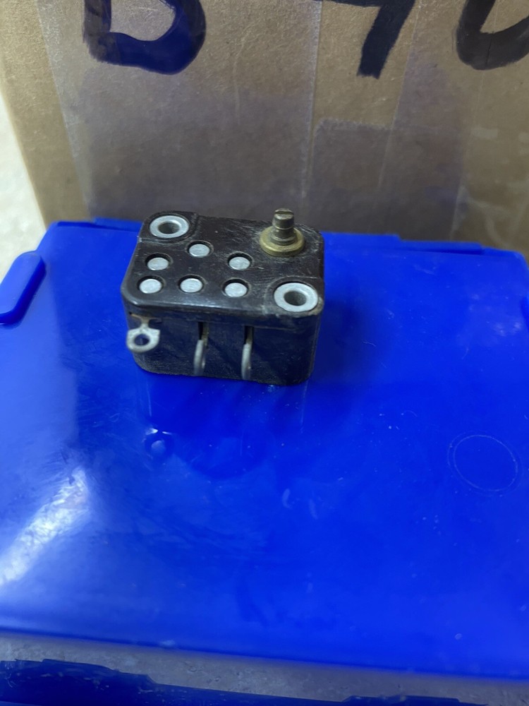 Micro Switch Brand V4-14 Rotary Switch 5 Amp 250 VAC