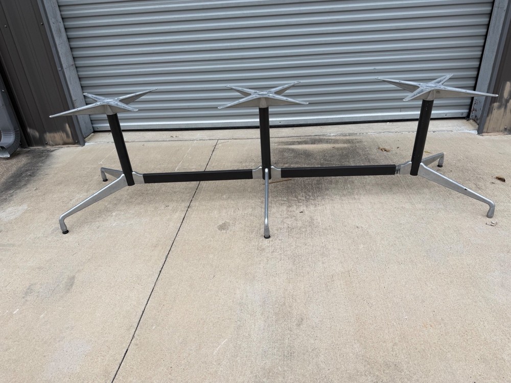 Herman Miller Segmented Base