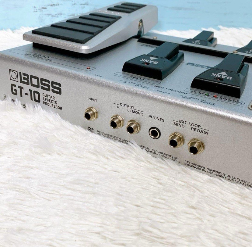 BOSS GT 10 guitar effects processor w/ box From Japan