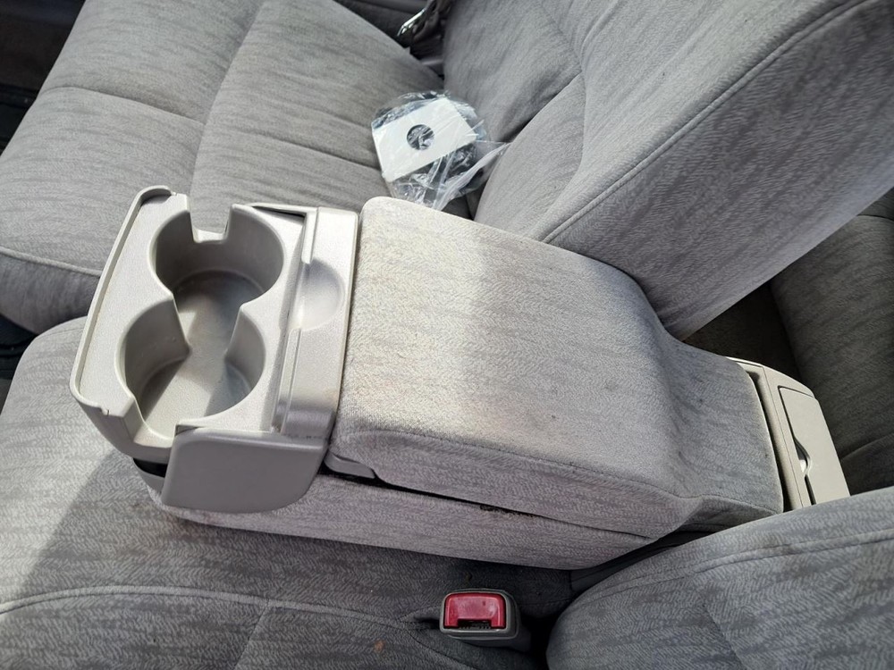 LESABRE 2005 Glove Box 4847933