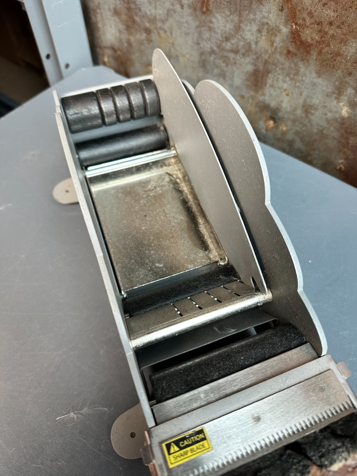 Better Pack Packer 3S Water-Activated Gummed Tape Dispenser