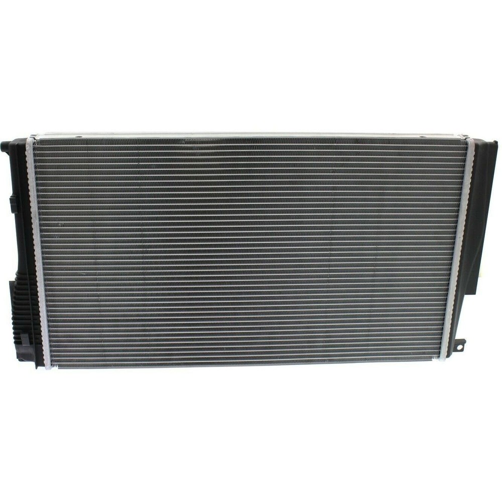 Radiator 1 Row with Automatic Transmission Cooler for BMW