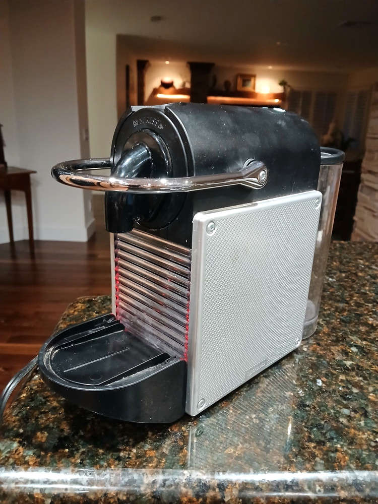 Nespresso Type D60 (Pixie) Coffee Espresso Machine Maker Brushed Aluminum