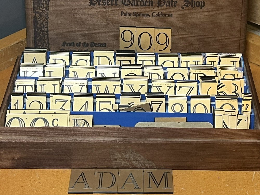 Jewelry Large Hard Plastic engraving fonts ~