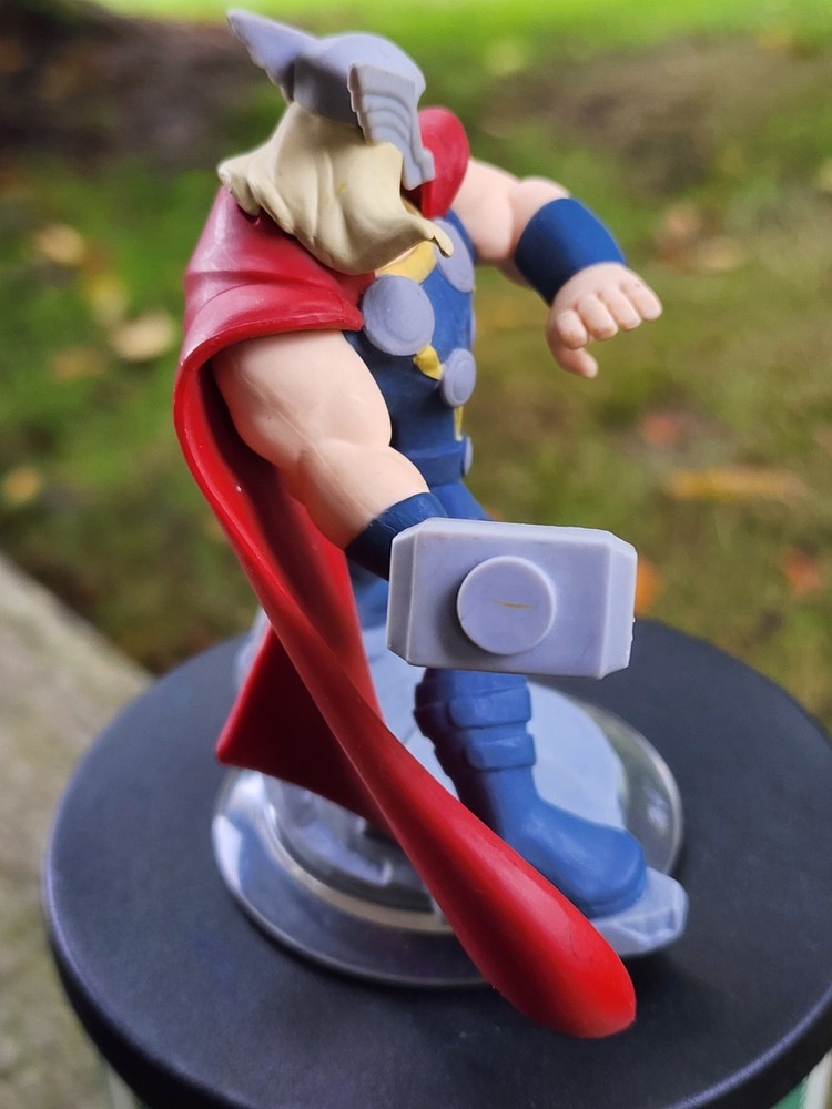 Disney Infinity 2.0 Edition Marvel Thor The Avengers Action Figure White Bottom