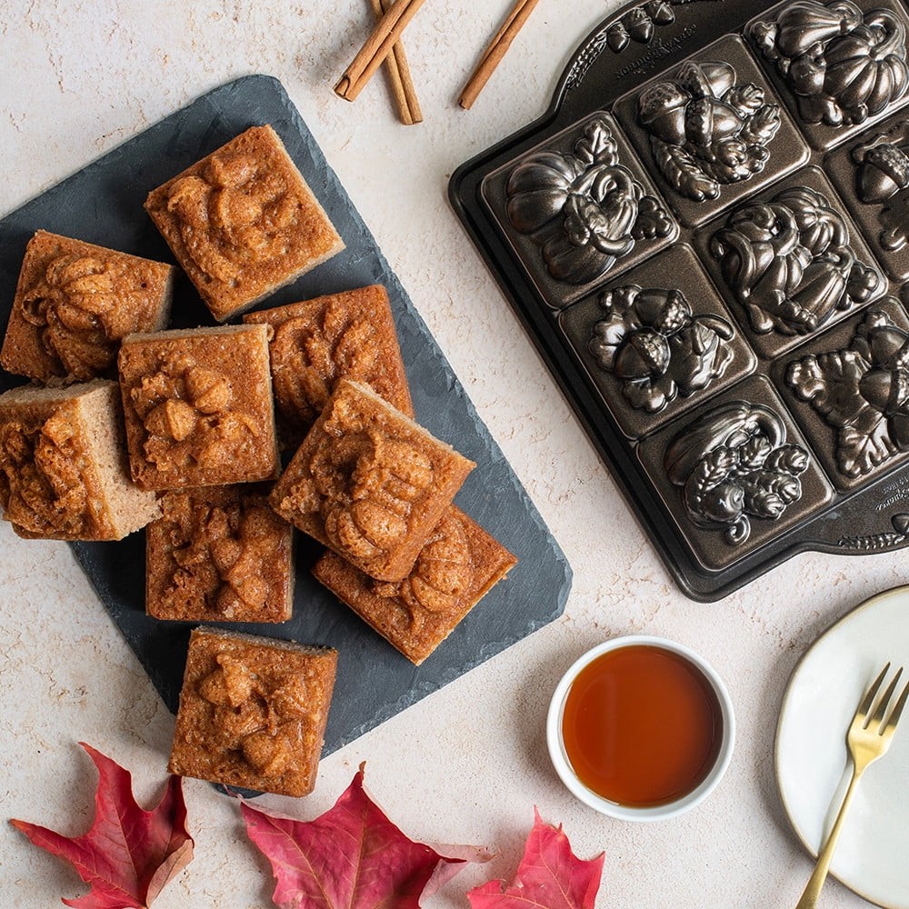 Seasonal Squares Pan
