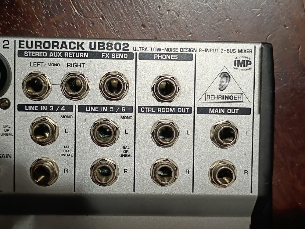 behringer eurorack UB802 invisible mic preamp (imp) *especially nice condition