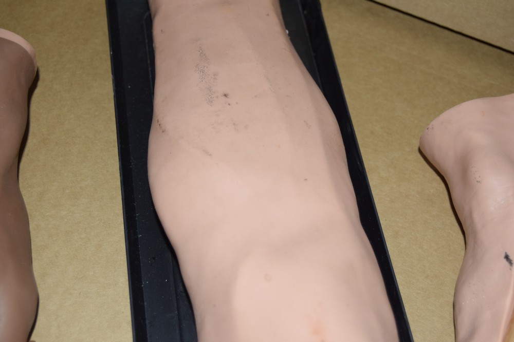 Phlebotomy / Venipuncture Practice Training Arm Hand Model Nurses Techs EMT's