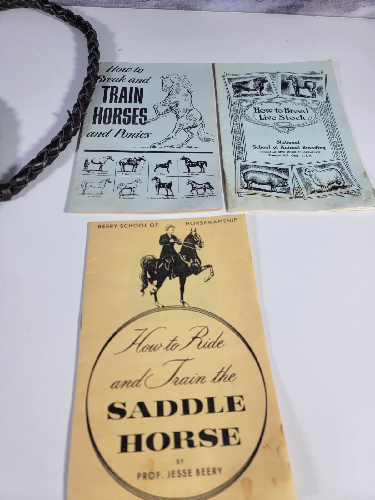 SET: VTG Genuine Brown Leather Bullwhip 100 inches Long Heavy Duty whip + 3 Book