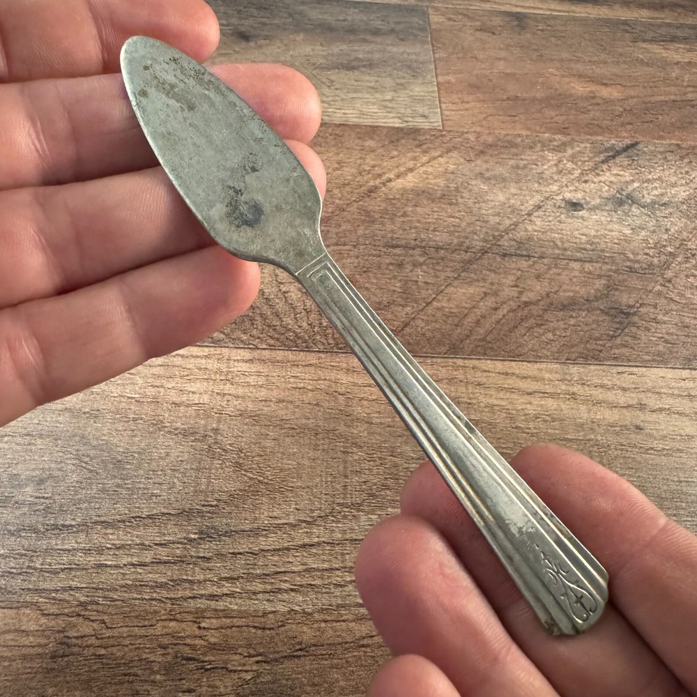 Avon Silver Plate Butter Knife Avon Pattern 1940