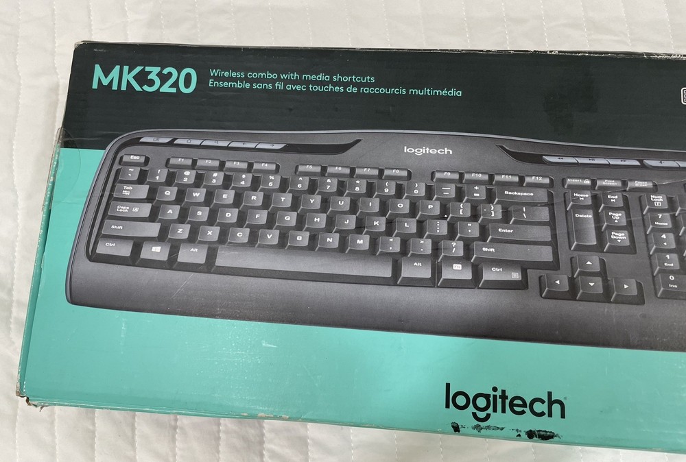 Logitech MK320 Wireless Keyboard Mouse Combo Black