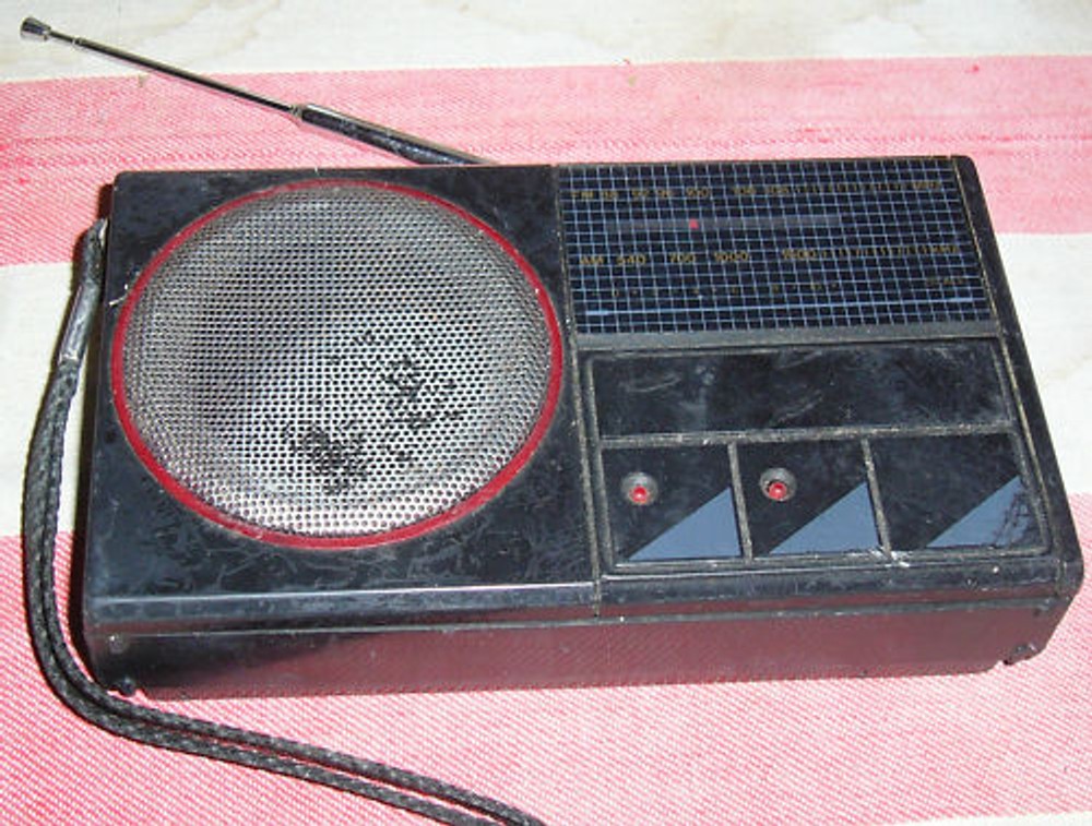 Vintage Retro RF Radio 20