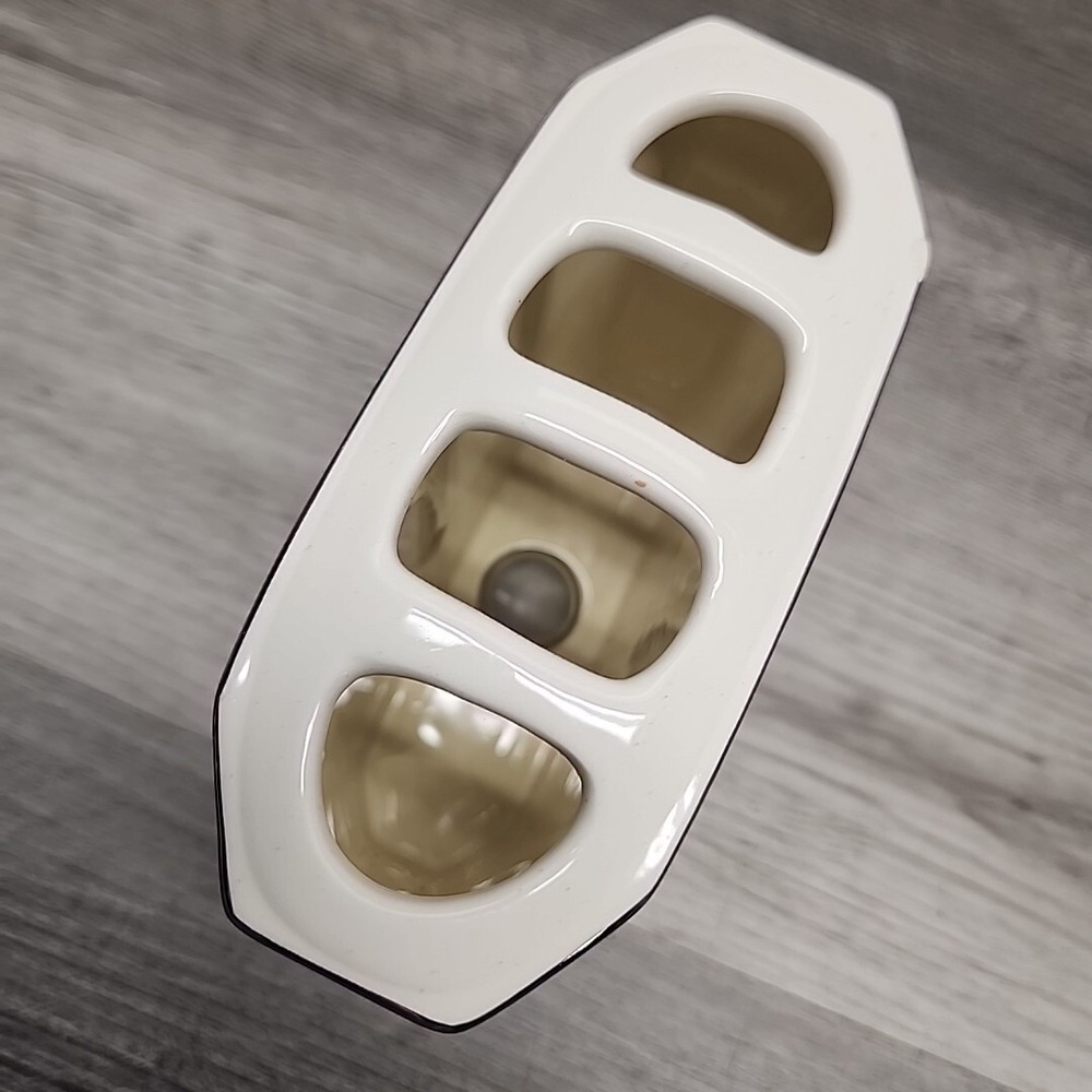 Echo Toothbrush Holder Beige w/gold Stripe
