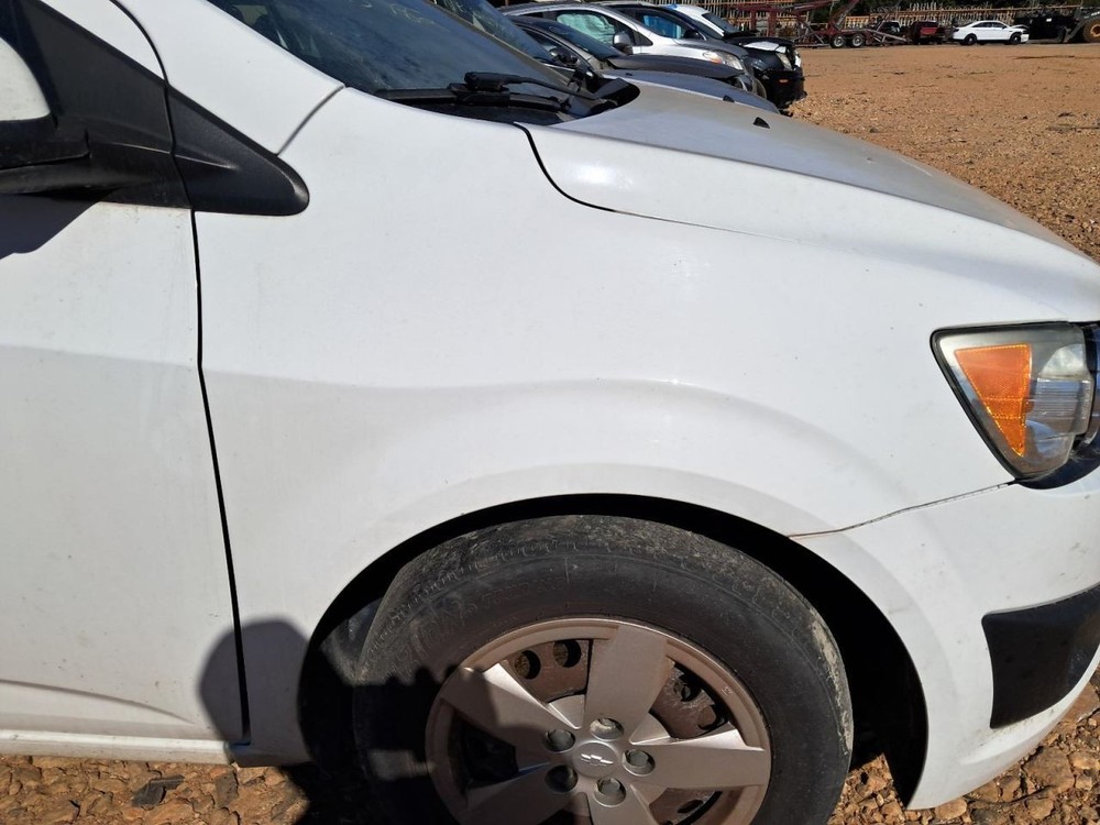 SONIC 2015 Glove Box 4830134