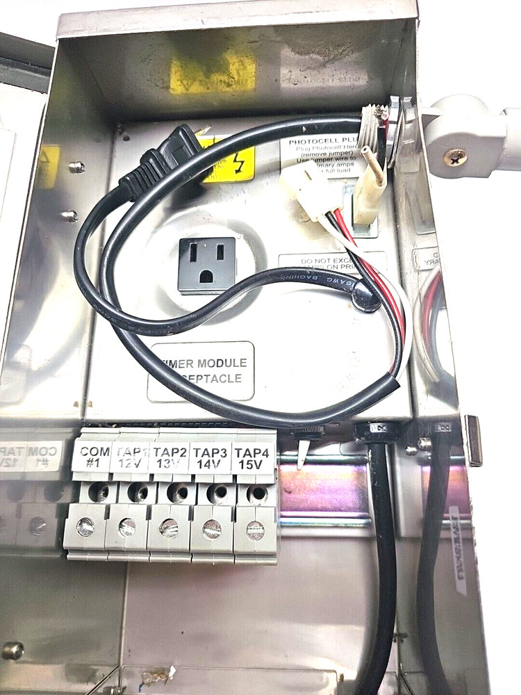 AMP Lighting Low Voltage Power Control Console Landscape Transformer, E 466348
