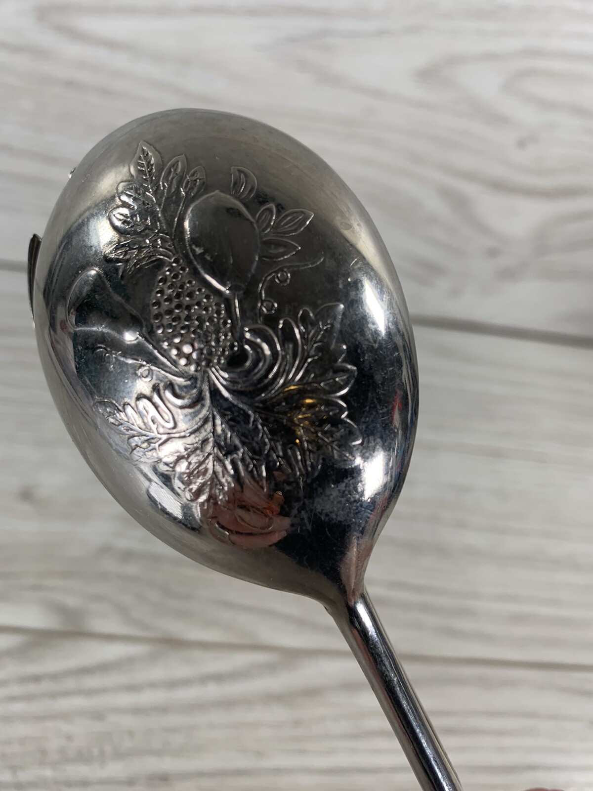 Silverplated Tongs E.P. Zing Server Grapevine Embossed Made in Italy Scissor