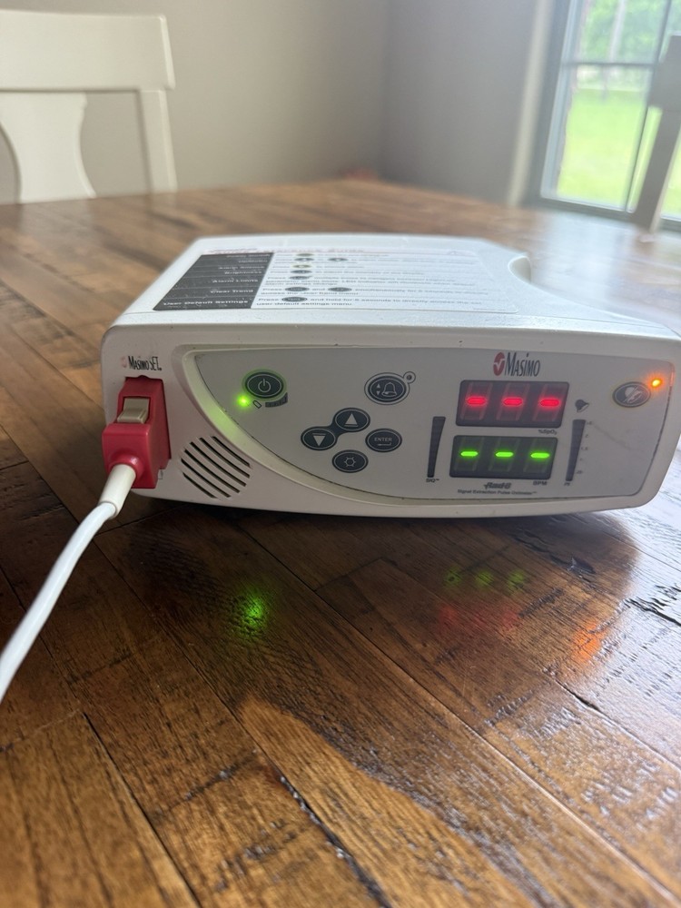Masimo RAD-8 Pulse Oximeter – Working with Sensor + Charger + Stand