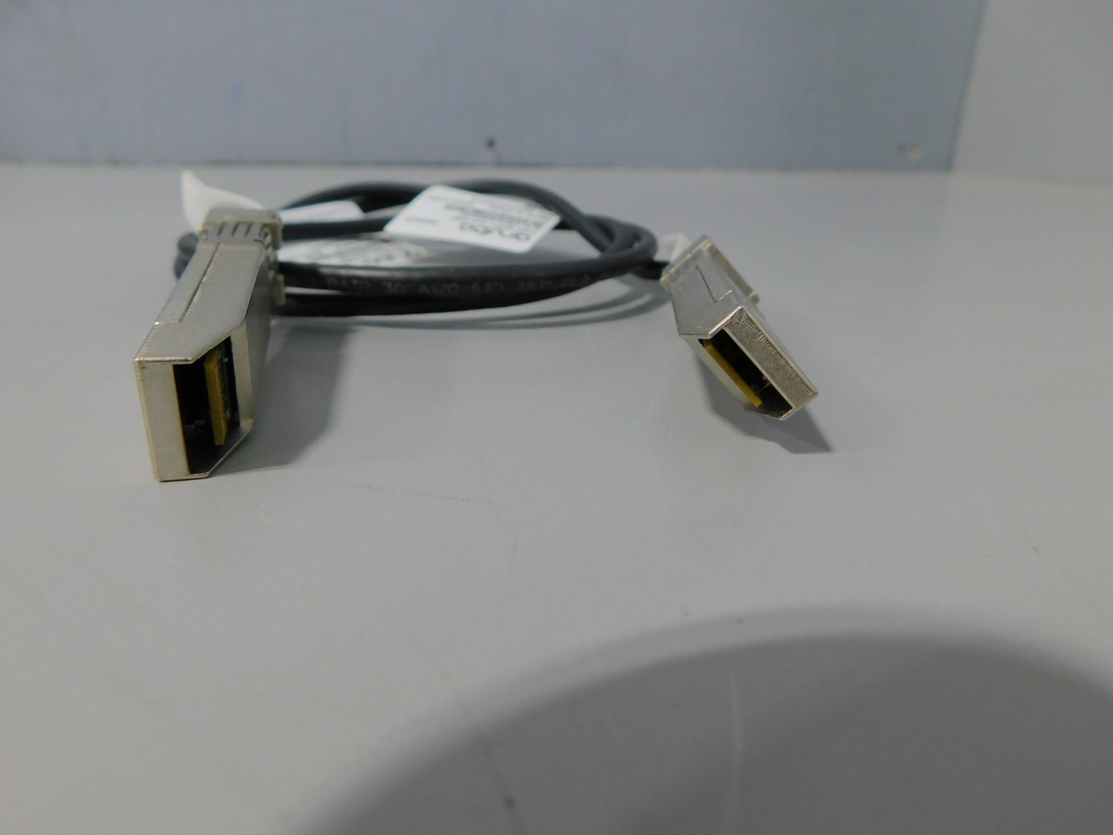 HPE Aruba Networks SFP+ Direct Attach Cable 1M J9281B 8121-1300