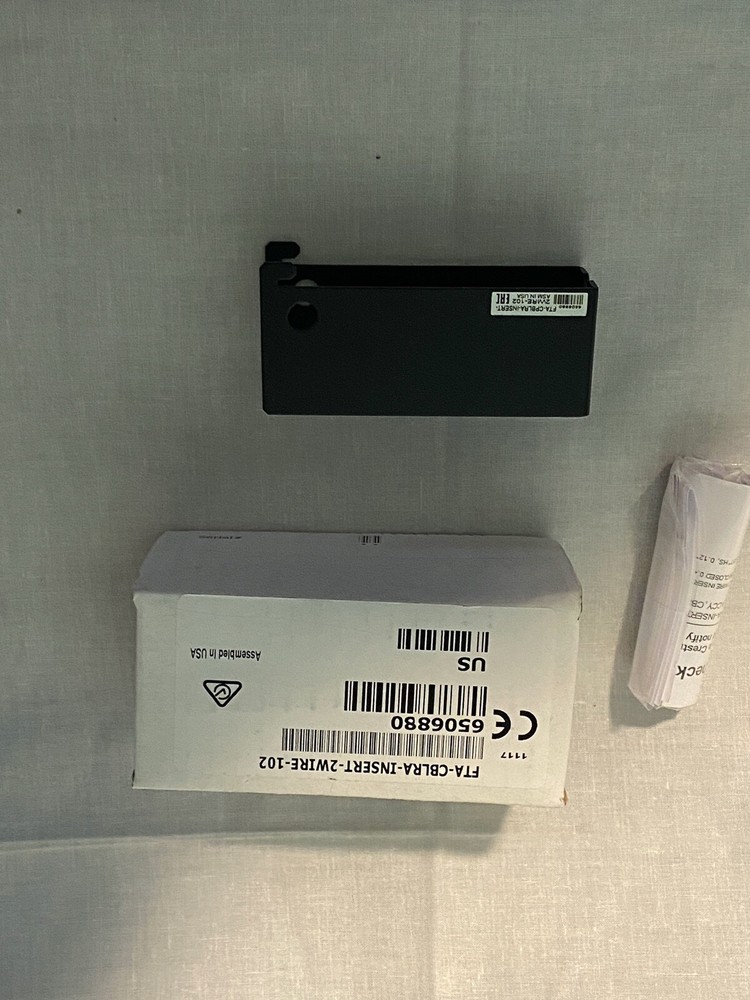 Crestron FTA-CBLRA-INSERT-2WIRE-102 Cable Retractor Spacer Insert FlipTop 600