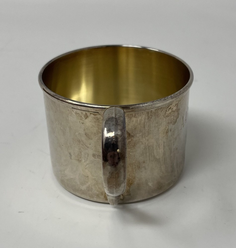 Vintage Oneida Silversmiths Baby Cup 2.5” Dia x 1.75” Engraving On One Side