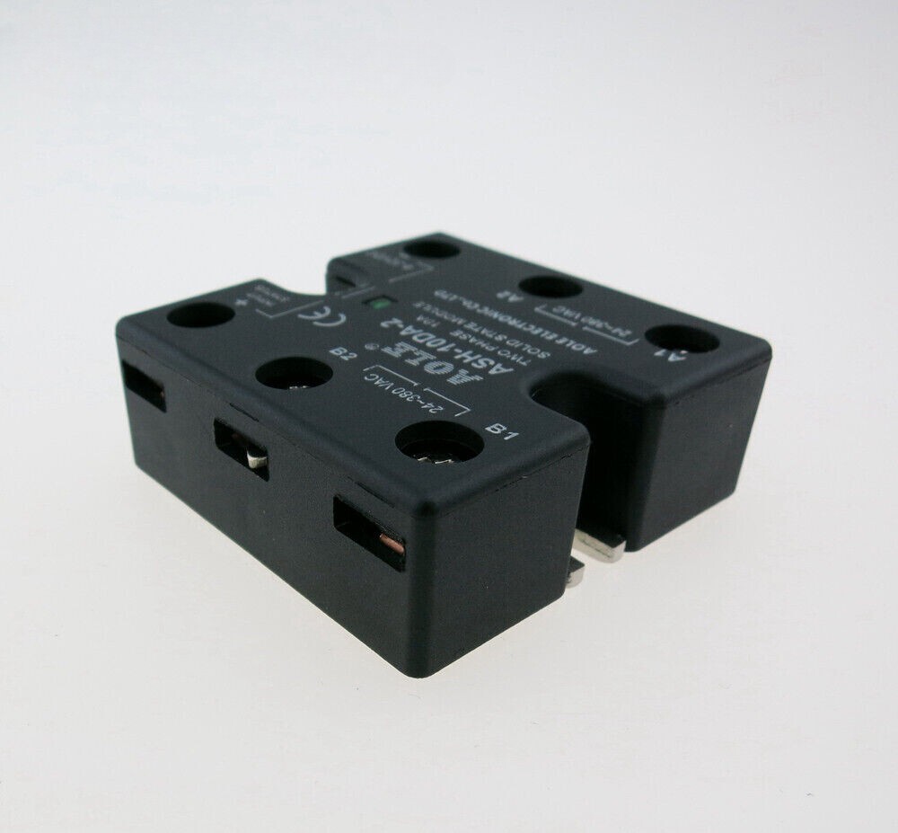 1pcs ASH-10DA-2 10A two-phase solid-state relay 4-32VDC controls 24-380VAC.