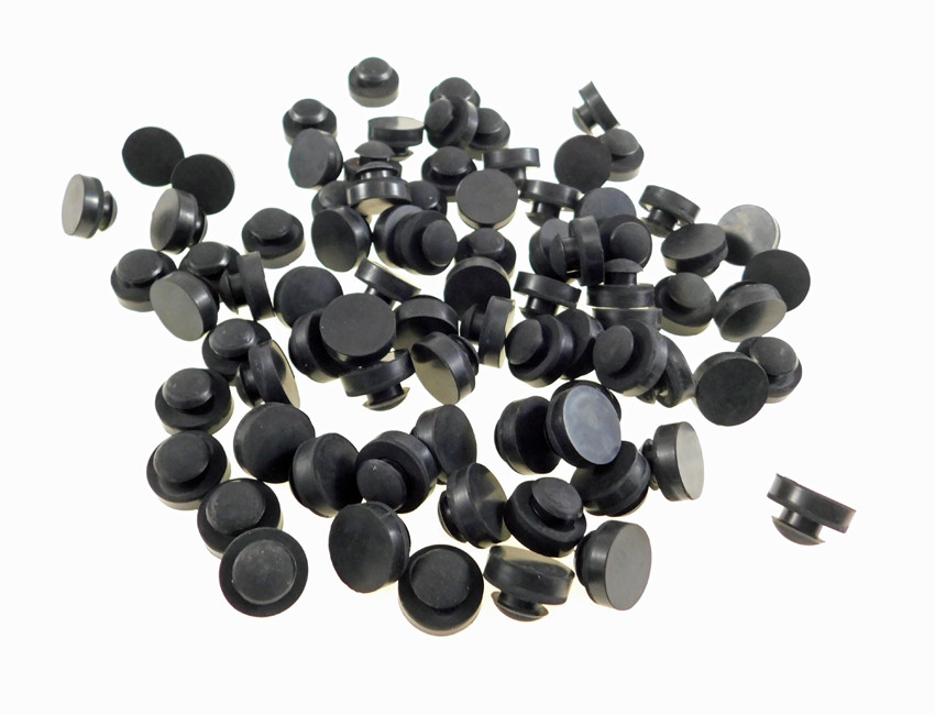 100 Pack 1" Push-In Rubber Bumpers (Feet) RB-1