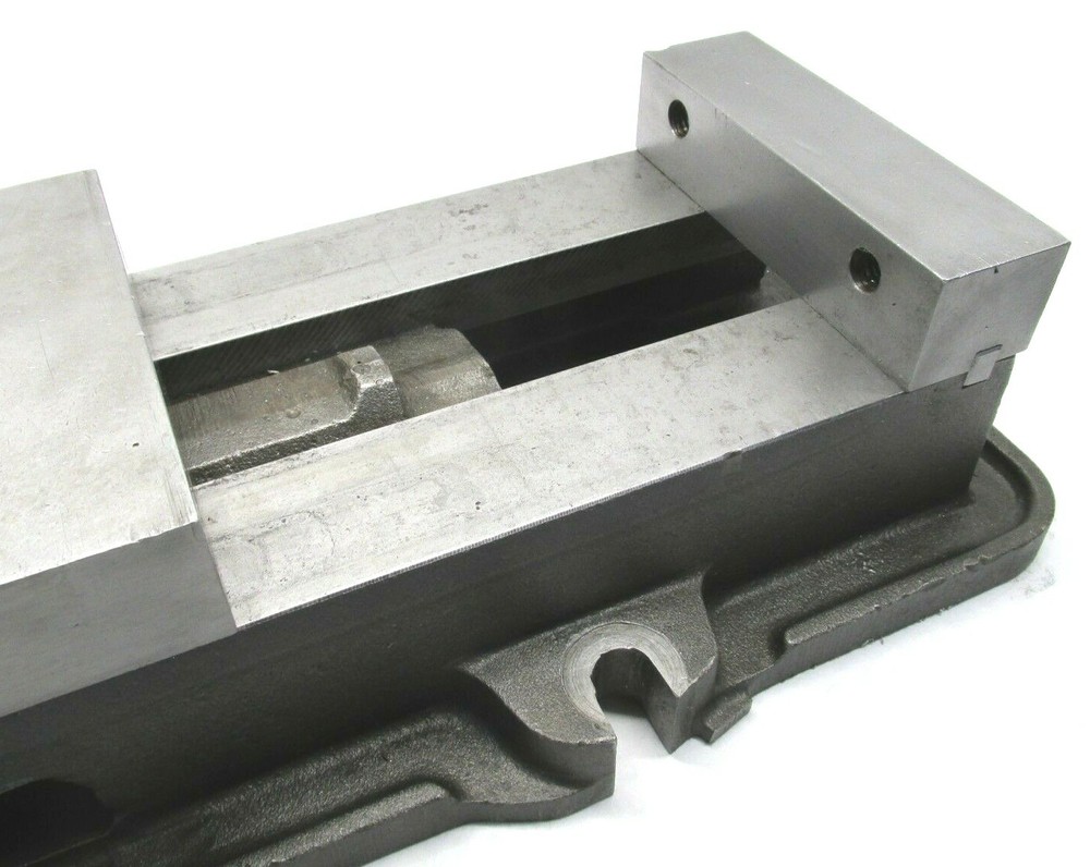 KURT ANGLOCK 6" MILLING MACHINE VISE - #D60