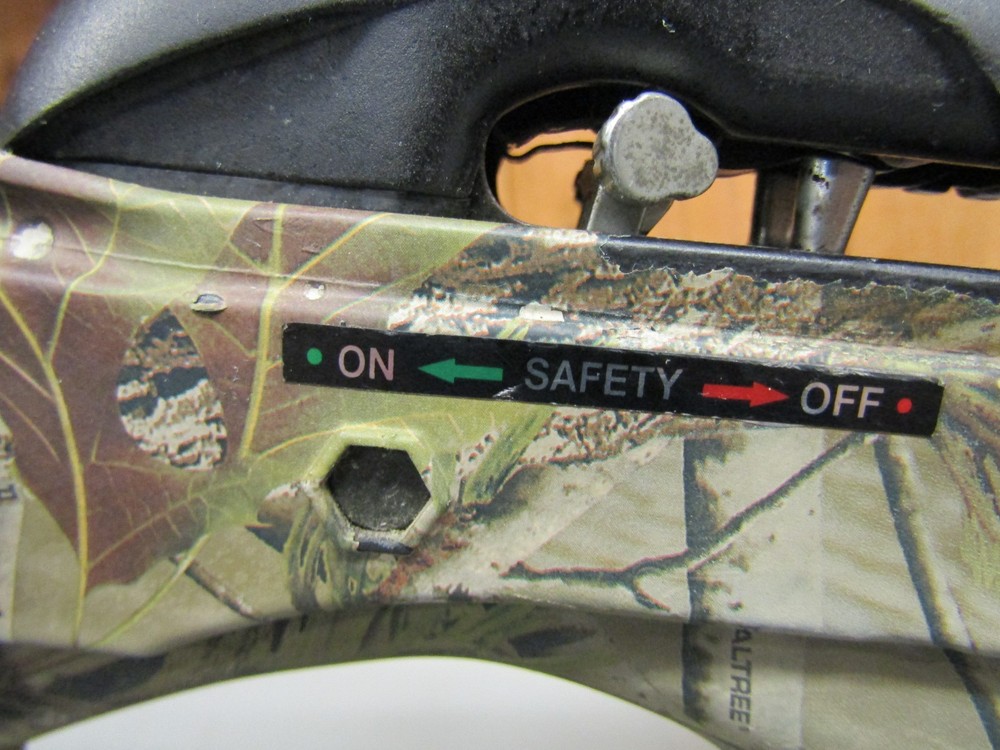 Barnett Crossbow - Buck Commander w/ scope