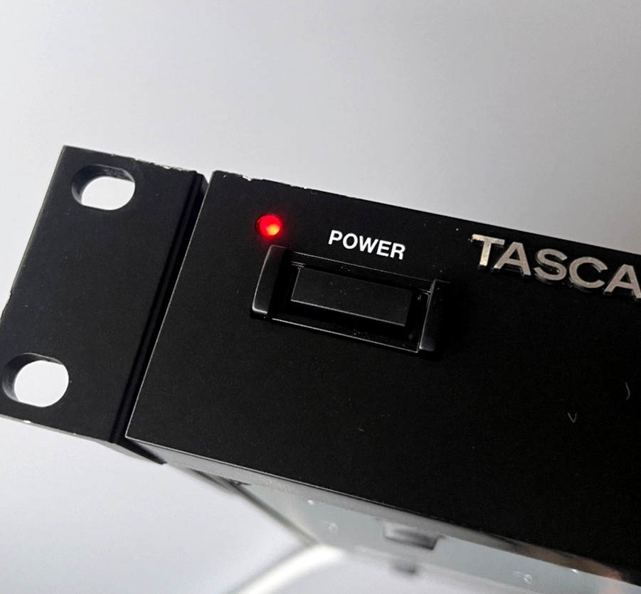 TASCAM LA-81 MKII line converter balanced Teac 0160004 UNTESTED rack RARE