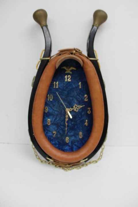 Classic Saddle Clock- Elegant Equestrian-themed Wall Clock for Home Decor