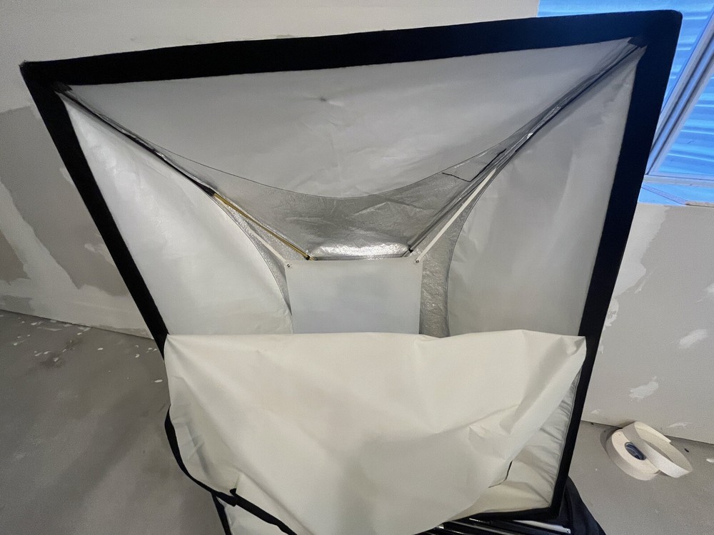 Plume Wafer 140 Softbox for Speedotron Flash Light
