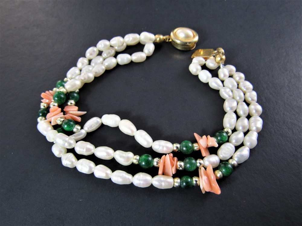 VINTAGE 3 STRAND BRACELET 7.5" (D1)