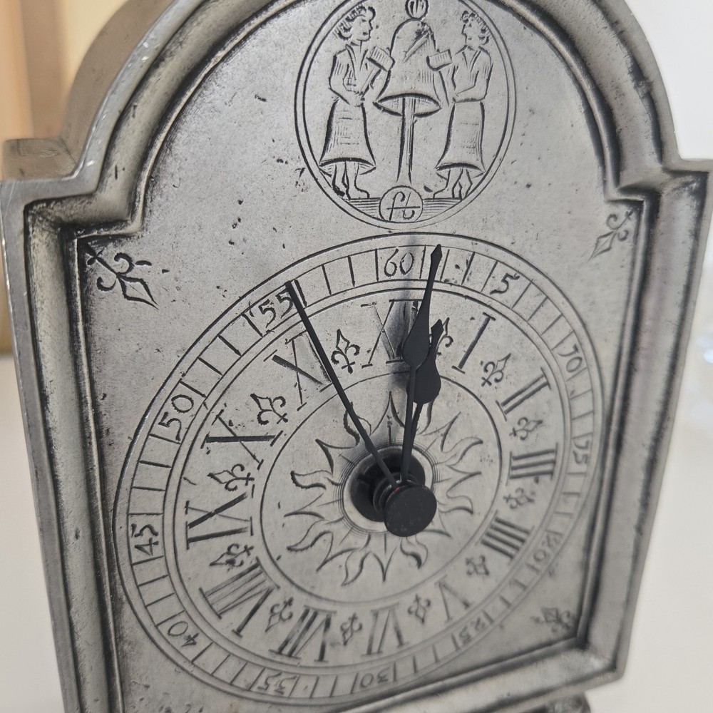 Vintage Heliocentric Copernicus Solar System Pewter Mantle Clock