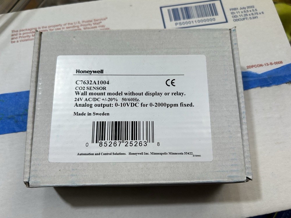 Honeywell C7632A1004  CO2 Sensor  NEW