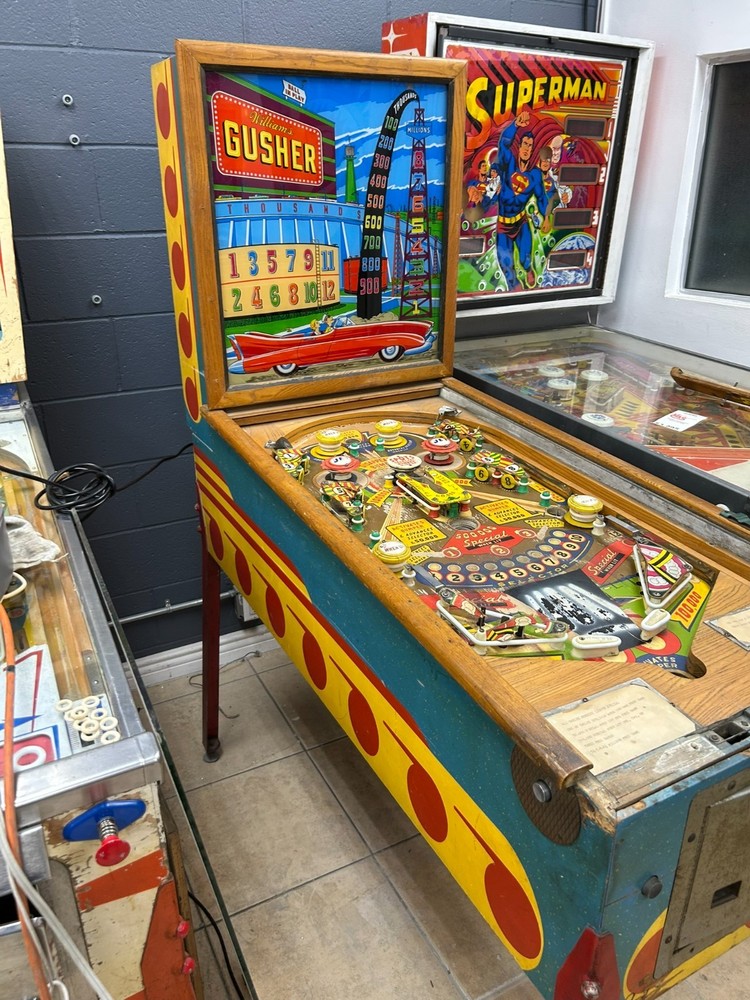 Gusher pinball by Williams partially working project