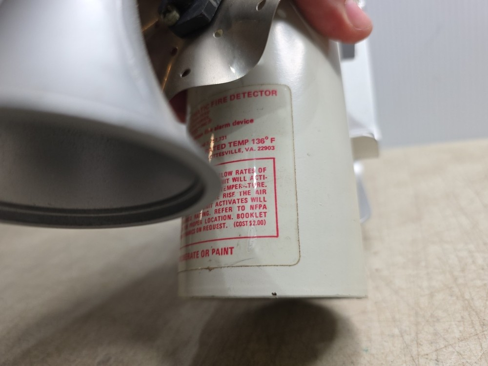 Pyro Sentinel Fire Detection Systems FD-36CD Antique Fire Alarm Detector