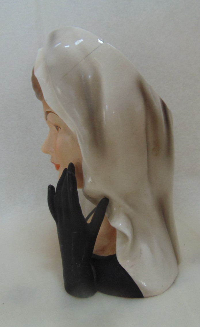 Beautiful Jackie Kennedy 1964 Inarco head vase, good cond., free U.S. shipping