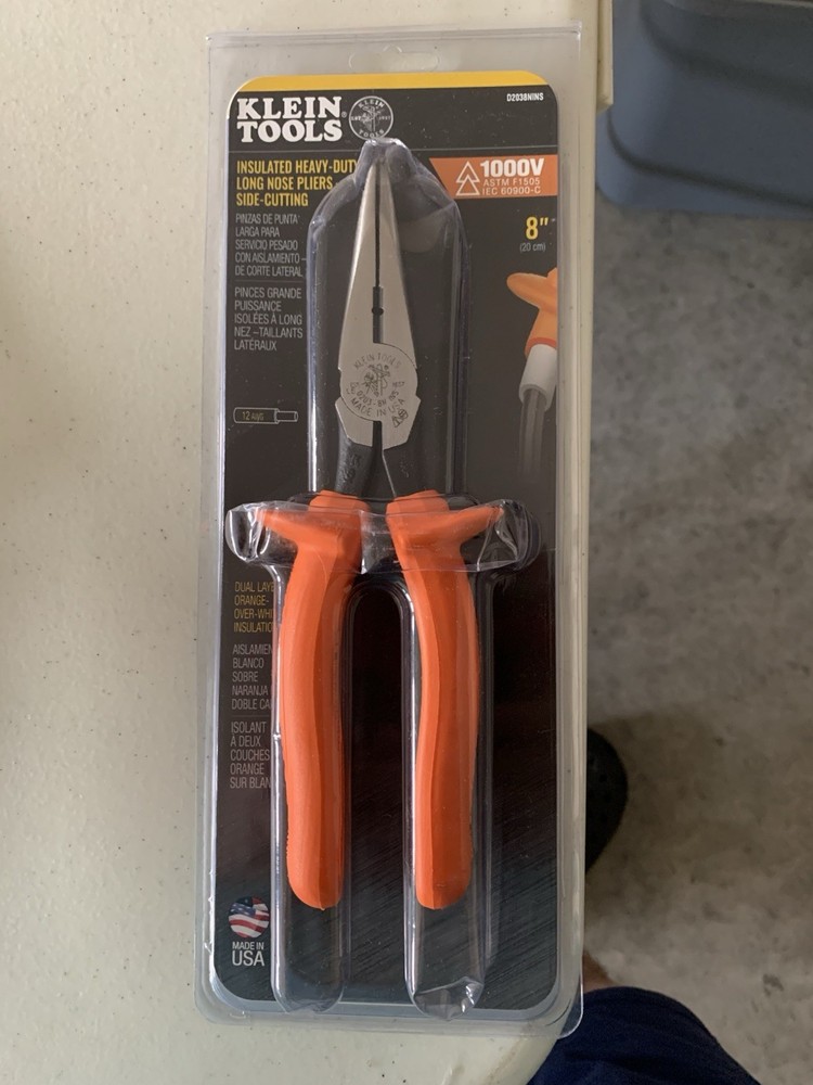Klein Tools Insulated Electrical Tool Kit - Screwdrivers, Pliers, Cutter