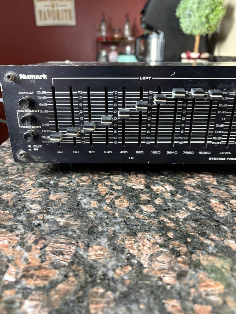 NUMARK EQ 2450 10 BAND STEREO FREQUENCY EQUALIZER,