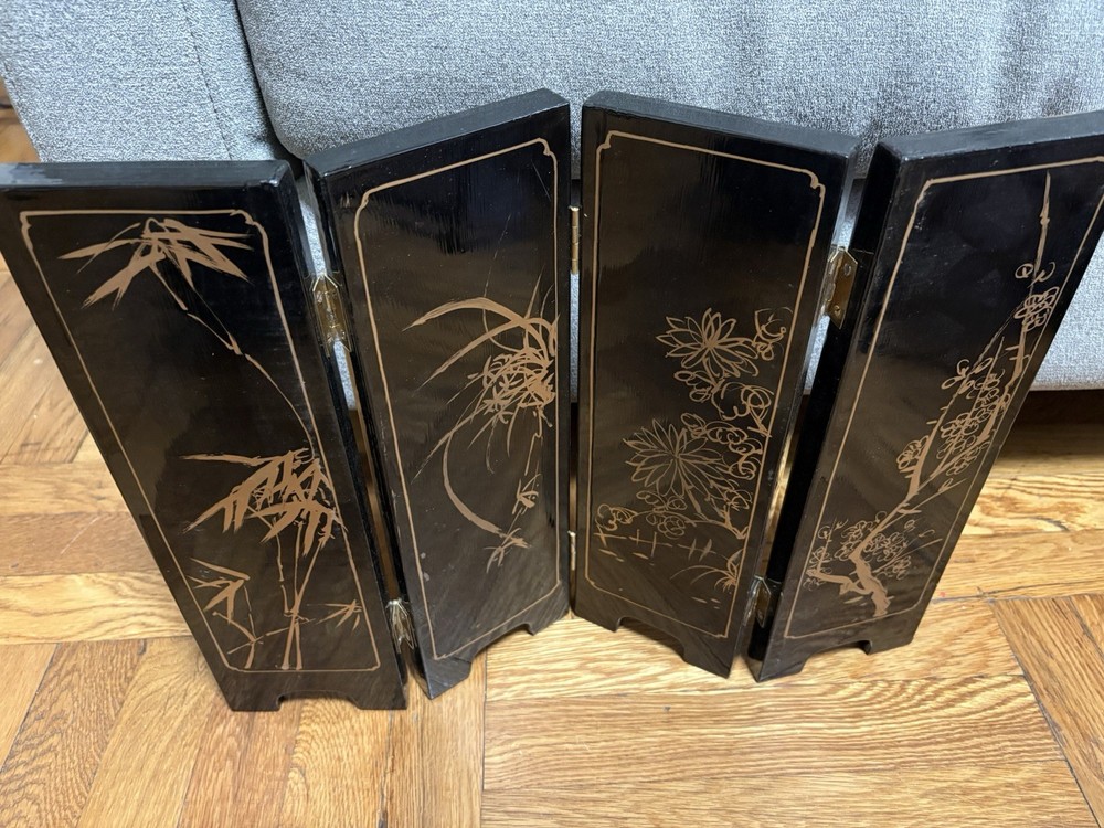 vintage 4-panel Asian lacquer table-top screen soap stone figures