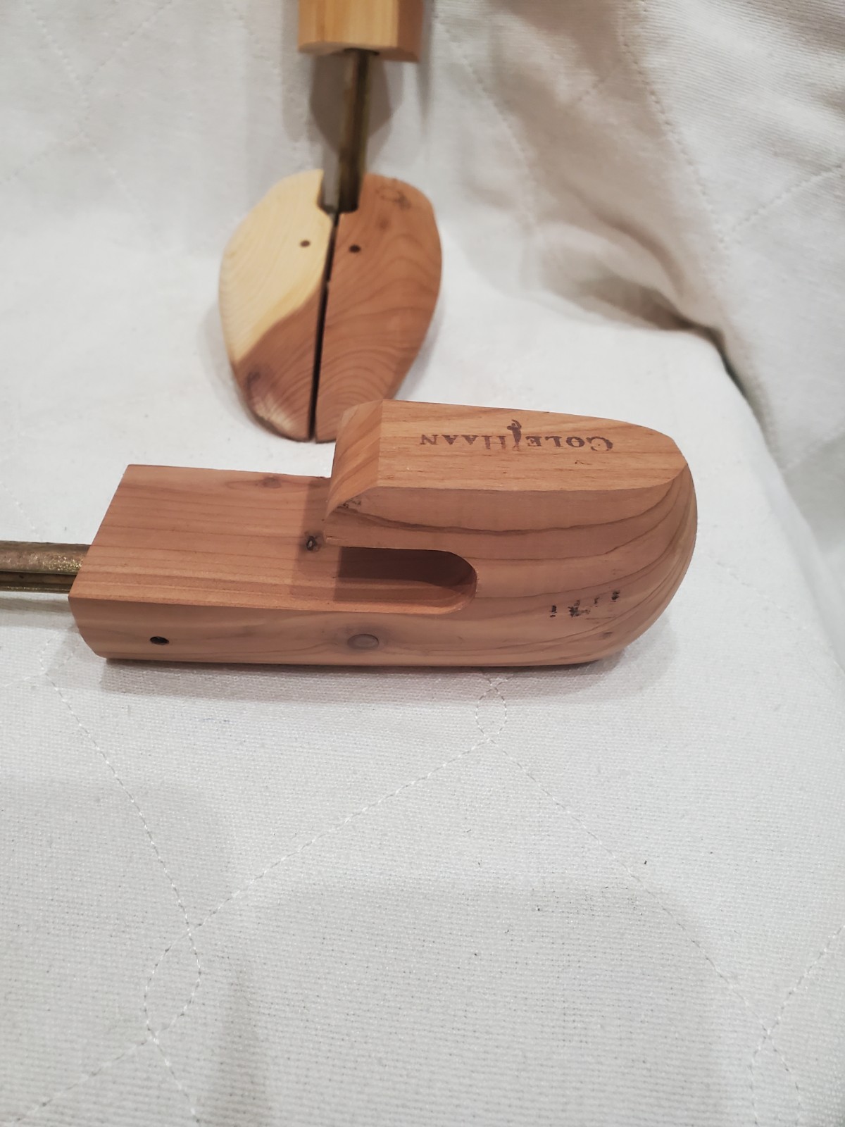 Cole Haan Shoe Tree Wood Split Toe Cedar - Size Large