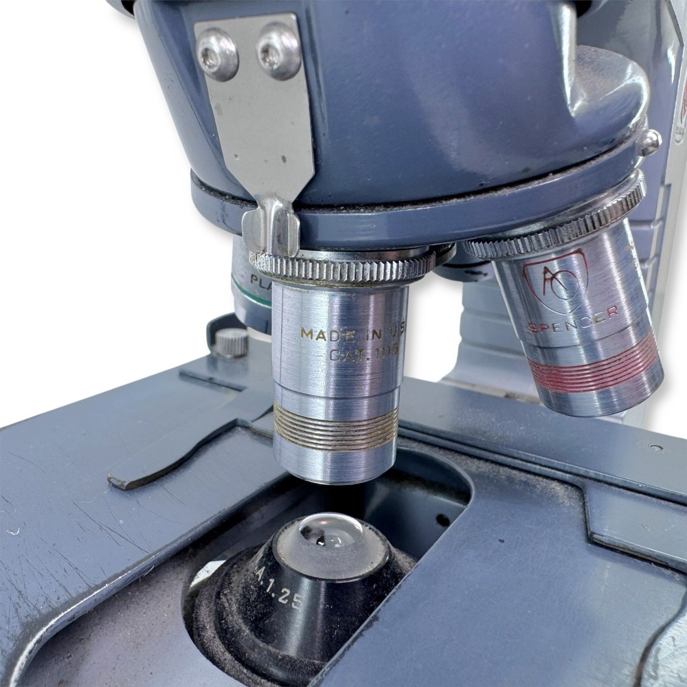 AO Spencer Series 10 Dual Binocular Microscope 4 Objectives Infinity Plan Achro