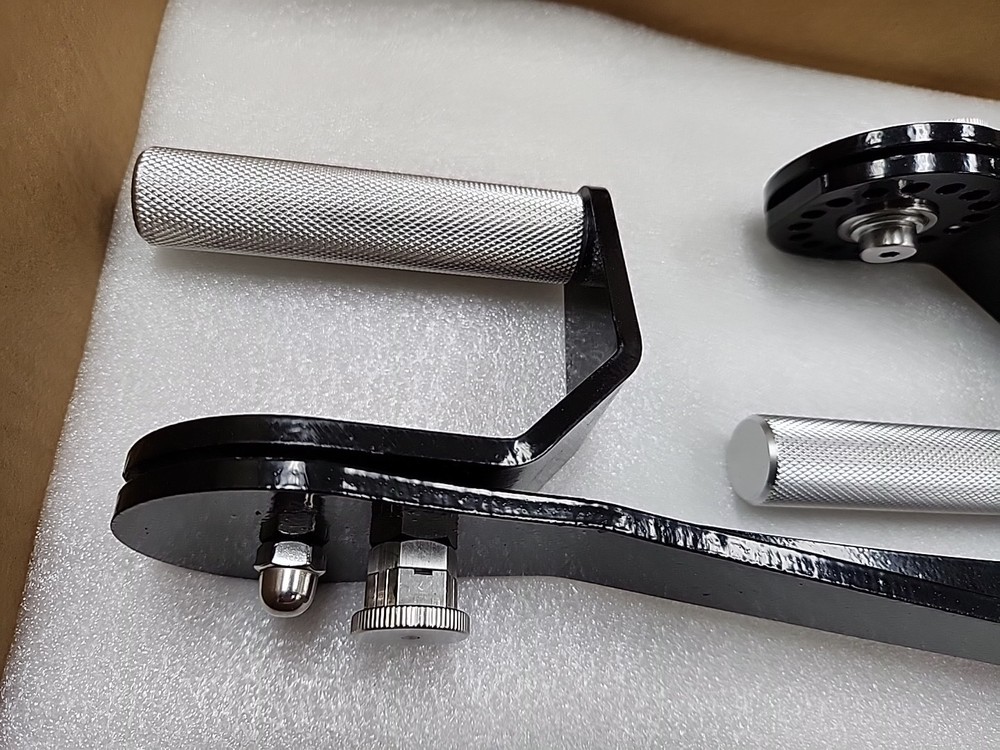 NEW Unbranded Adjustable 360^ Lat Pull Down Bar Attachment