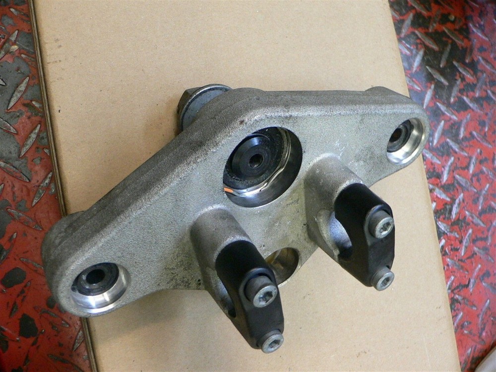 05-09 BMW K1200LT Upper Fork Brace Triple Tree Clamp